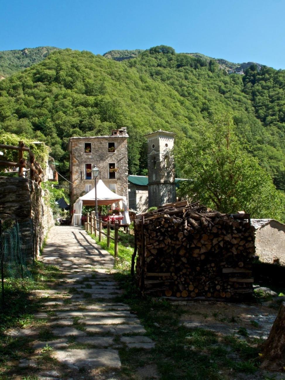 Borgo Isola Santa Pensionat Exteriör bild