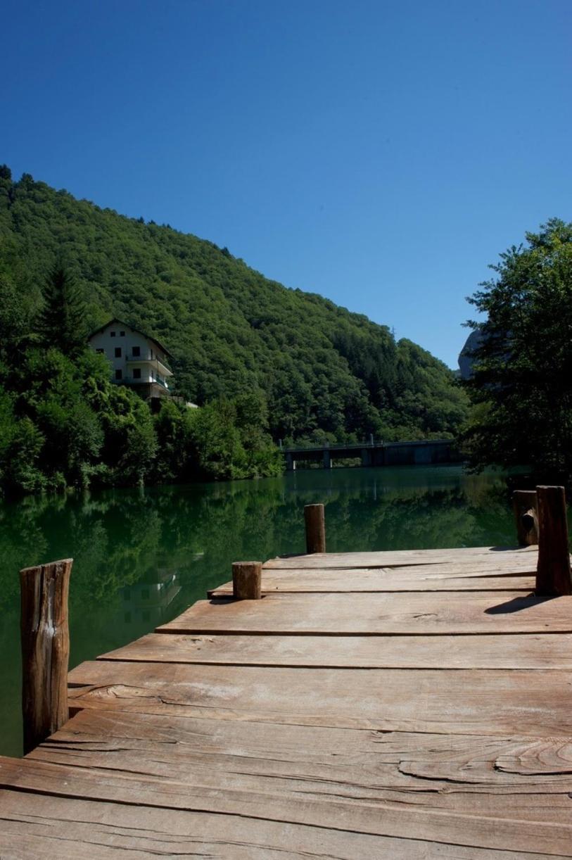 Borgo Isola Santa Pensionat Exteriör bild