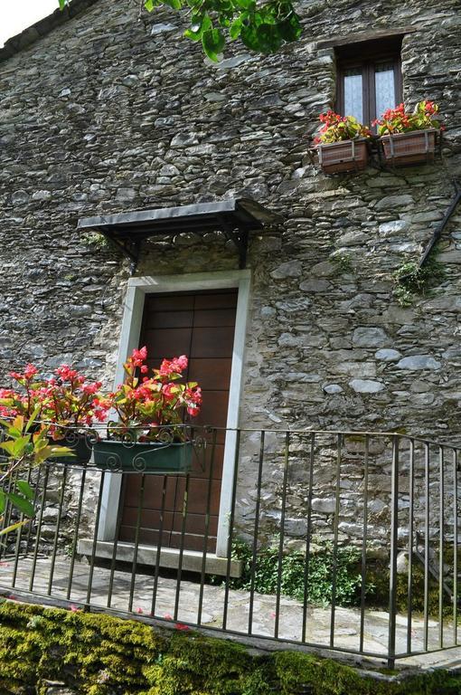 Borgo Isola Santa Pensionat Exteriör bild