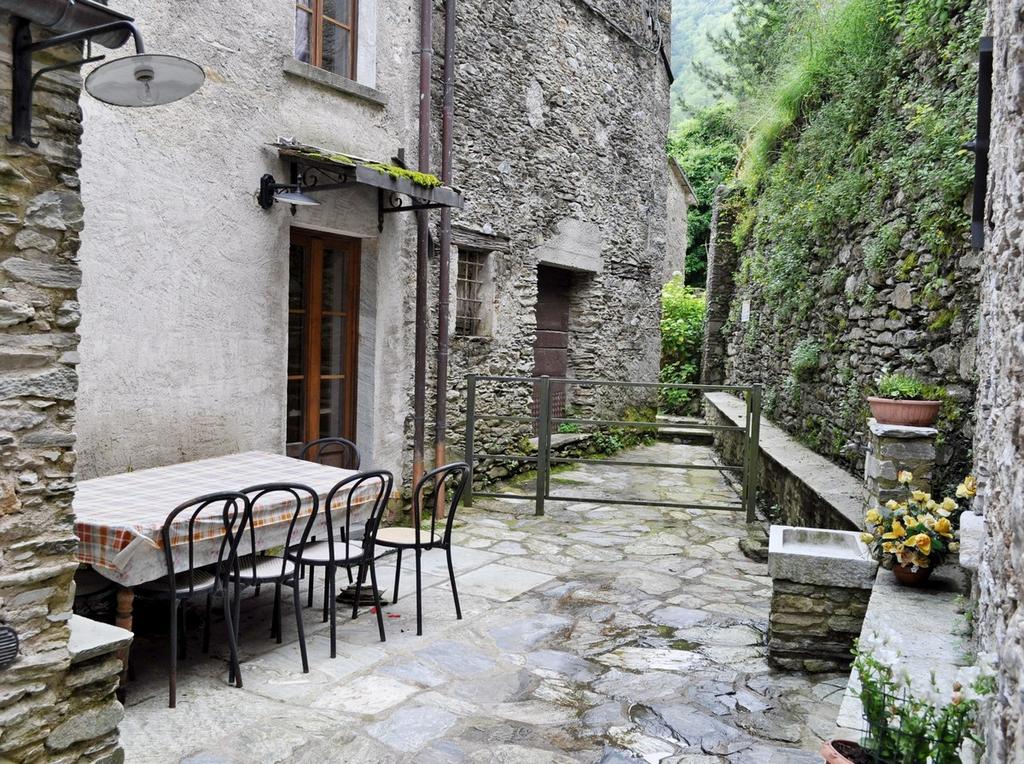 Borgo Isola Santa Pensionat Exteriör bild