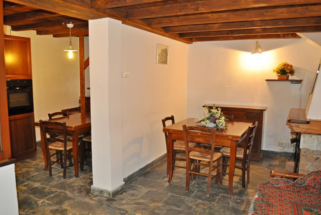 Borgo Isola Santa Pensionat Exteriör bild