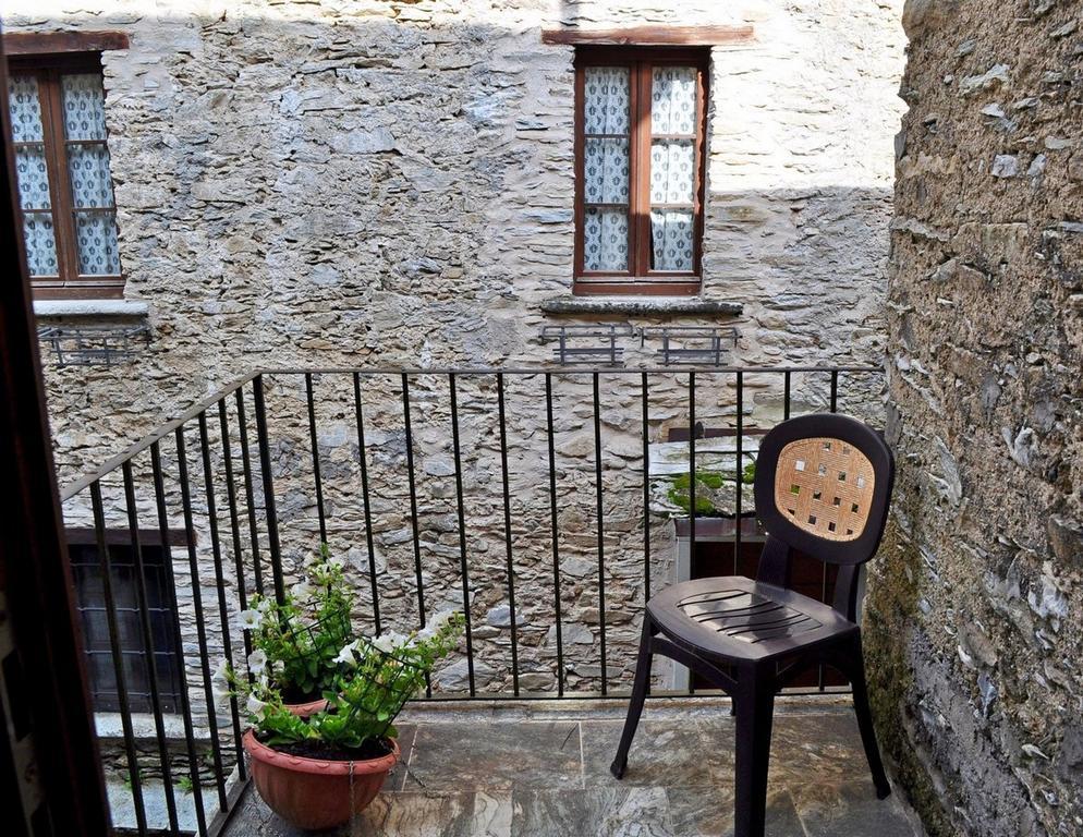 Borgo Isola Santa Pensionat Exteriör bild